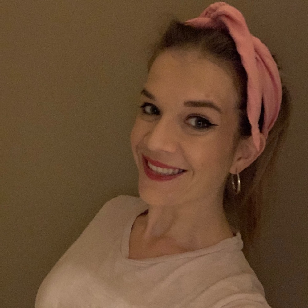 Meet your Posher, Charlotte